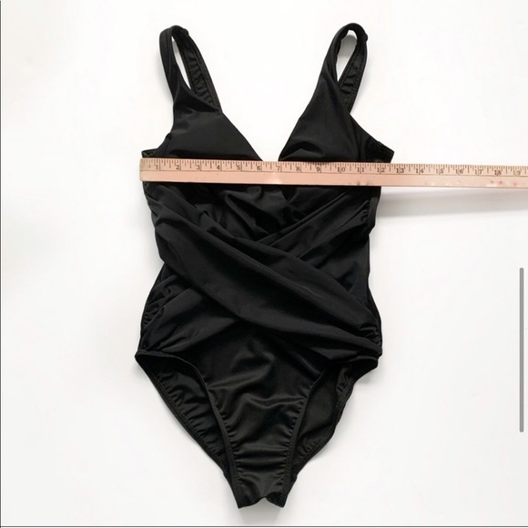 MIRACLESUIT black one piece swimsuit NWOT - Picture 3 of 7